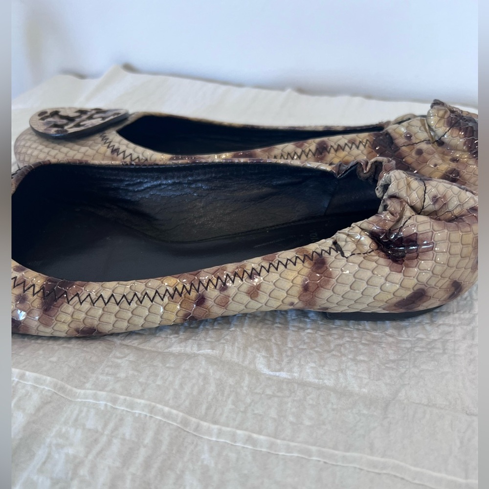 Tory Burch Reva Python Effect Ballet Flats sz 7.5 - image 2